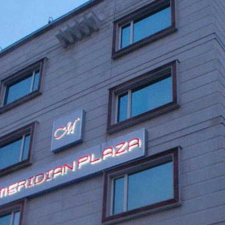 Hotel Meridian Plaza New Delhi Ngoại thất bức ảnh